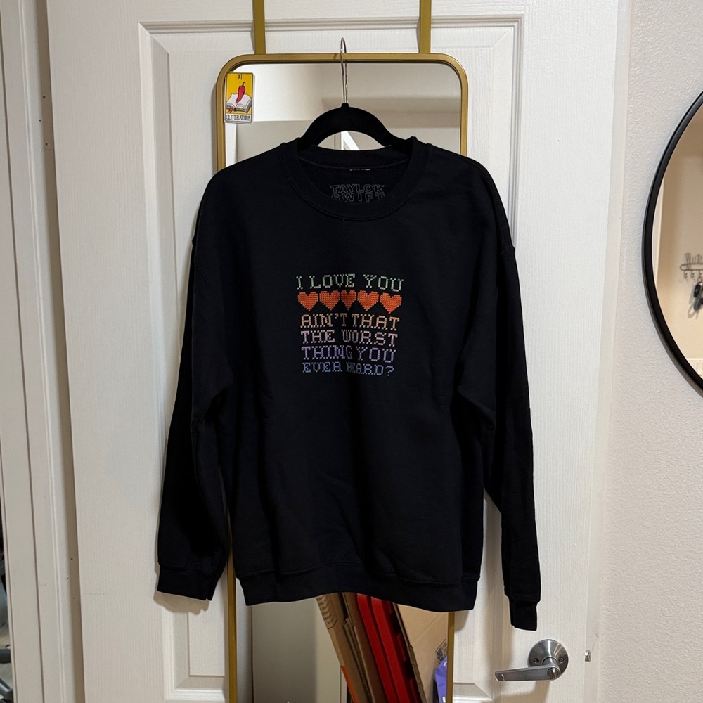 Taylor Swift - Lover Christmas Pullover